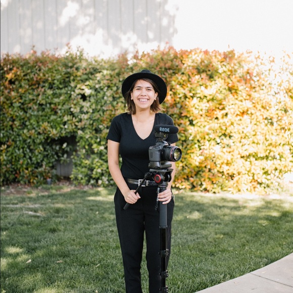 Meet your Posher, Karissa - Picture 4 of 5